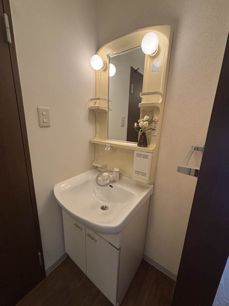 ディアス中塚 B棟 B0202号-4