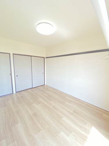 メゾン・ド・バンベール　Ｂ棟 B0201号-4