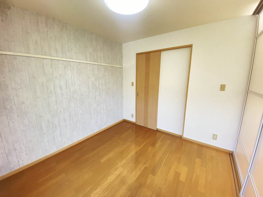 ロイヤル フェルティ F棟 F0101号-5