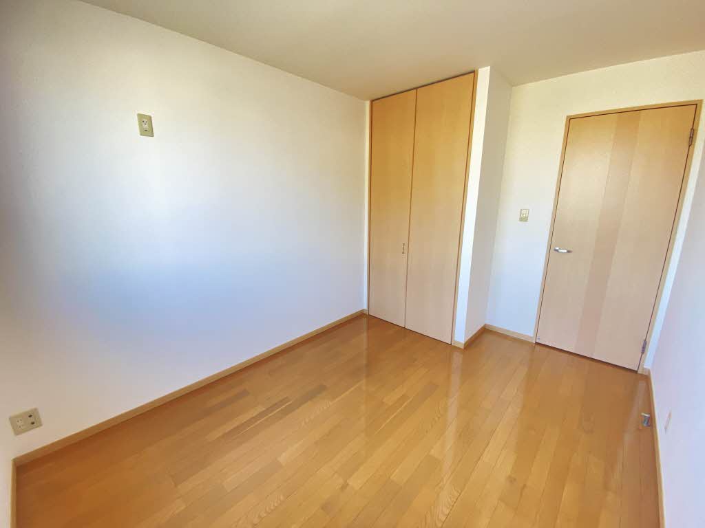 ロイヤル フェルティ F棟 F0101号-6