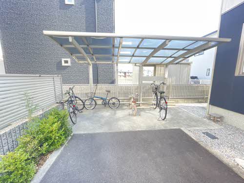 パインテイル　Ｂ棟 B0101号-14