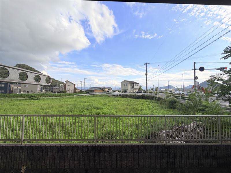 パインテイル B棟 B0102号-12