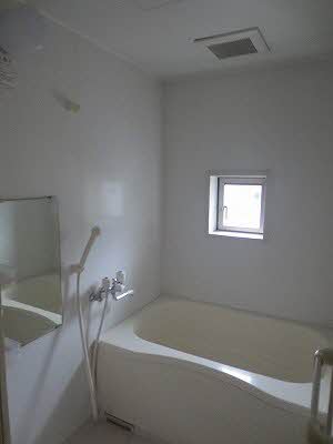 パインテイル D棟 D0102号-5