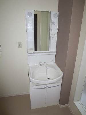 パインテイル D棟 D0102号-6