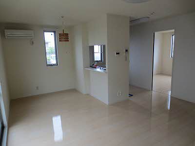 パインテイル D棟 D0102号-10