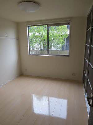 パインテイル D棟 D0102号-12