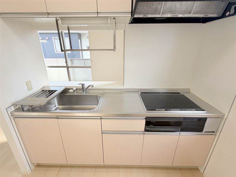 パインテイル D棟 D0202号-2