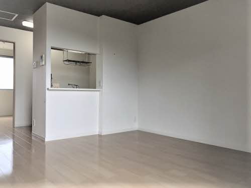 シャーメゾン西山崎 A棟 201号-2