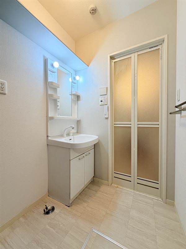 エルミタージュ 3番館 103号-8