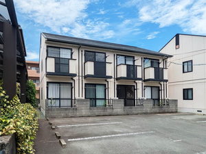 ソフィア月出　Ｂ棟　＊＊