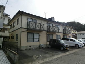 フローラルハイツ　＊＊