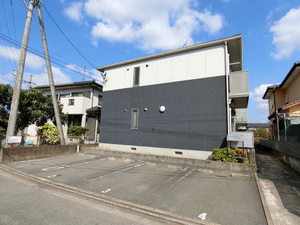 コンフォート那珂川　＊＊