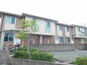 ガーデンクレスト　Ａ棟　＊