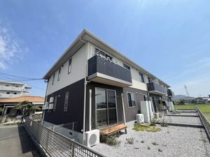 メゾン　ド　コンフォール　＊