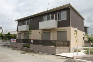 シャ－メゾン四ツ山　Ａ棟　＊＊