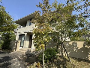 ヴィルヌーブ諏訪野　Ｊ棟　＊＊