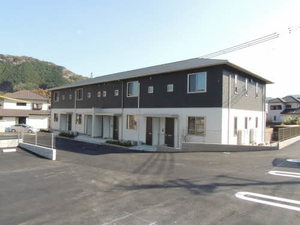 シャーメゾン鶴望　＊