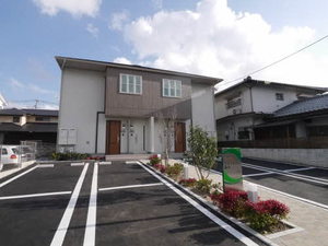 シャーメゾン楠木　＊