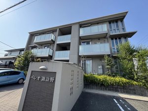 ベレオ諏訪野　＊＊