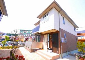 リノ・マーリエ川津　Ｂ棟　＊＊