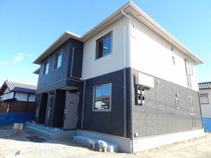 プロヌーブ古賀中央　＊＊