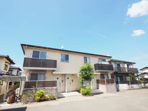 グレース波多江　＊＊