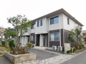 メゾン　エクラ―ジュ　＊＊