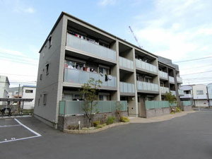 メゾンボヌール大利　＊＊
