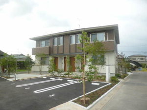 シャーメゾンハピネス　＊