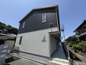 ピースファミリー　＊＊