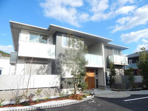 グリーントリニティー　Ａ棟　＊