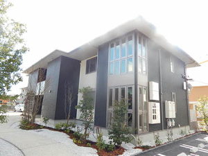 グリーントリニティー　Ｃ棟　＊