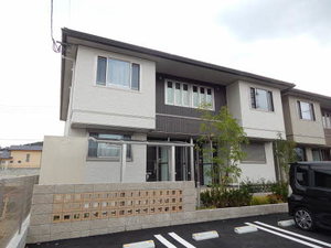 シャーメゾンタウン筑紫　＊＊