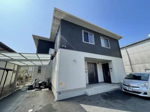 シャーメゾン春日　＊＊