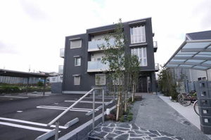 エーデル　＊＊ A0102号-1