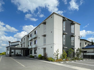 カリーノ　＊＊