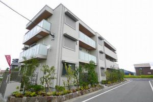 Ｃｉｅｌ　ｅｔ　ｔｅｒｅ　＊＊