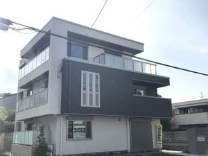 ザルツラーデン鳥飼　＊＊