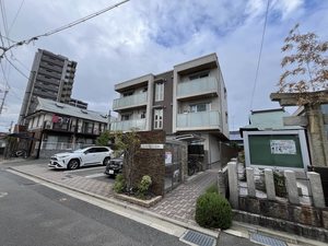 シャーメゾン白山　＊