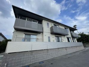 シャーメゾン高江　＊＊