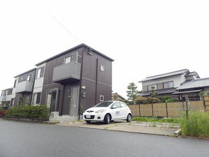 パインヴィレッジ　Ｄ棟