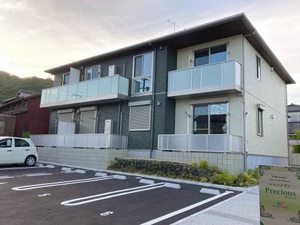 シャーメゾン　プレシャス　＊＊