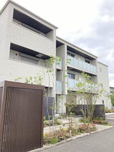 シャーメゾンＣｏｖｅ　＊