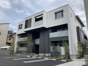 ザルツラーデン鳥飼Ⅱ　＊