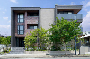 ＦＲＥＵＤＥ帯山西