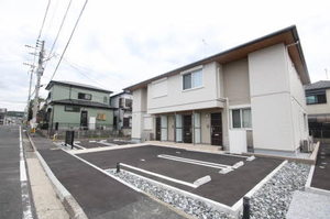 シャーメゾンＣｏＣｏ　＊＊