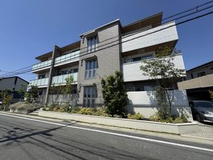 シャーメゾンクレイン　＊＊