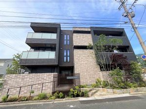 シャーメゾンステージ新成　＊＊ A0202号-1