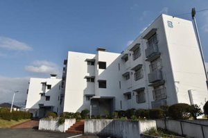 下月隈団地住宅８号棟