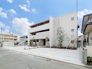 シャーメゾン弥生